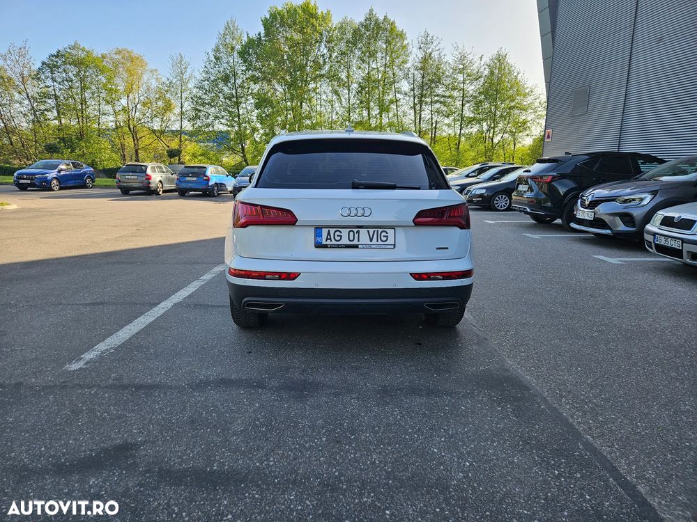 Audi Q5 2.0 40 TDI quattro S tronic Design - 16