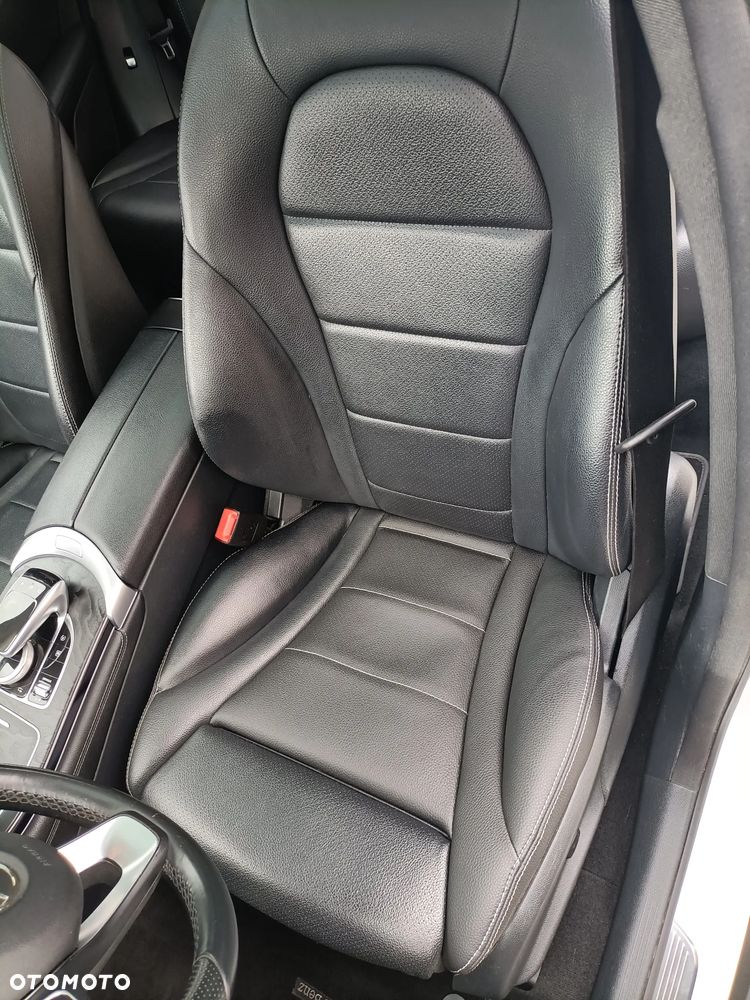 Mercedes-Benz GLC 300 4Matic 9G-TRONIC - 16