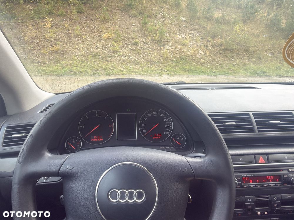 Audi A4 Avant 2004 photo 5