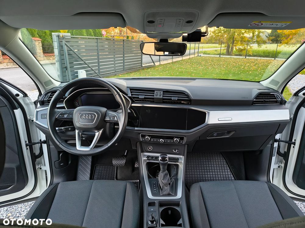 Audi Q3 Sportback - 13