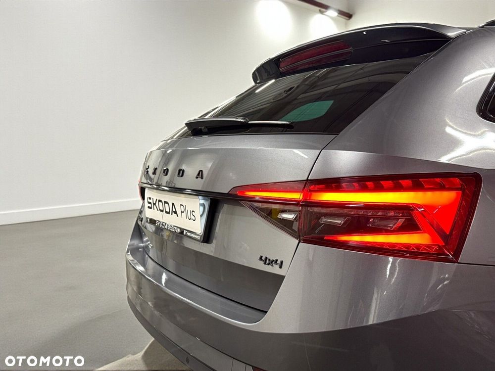 Skoda Superb 2.0 TSI 4x4 Sportline DSG - 13