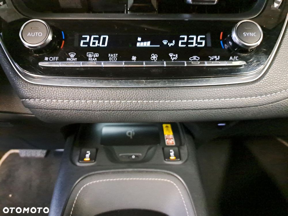 Toyota Corolla 1.8 Hybrid Style - 25