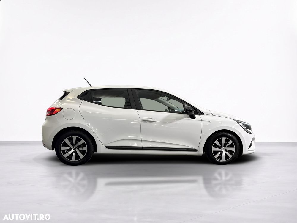 Renault Clio - 8