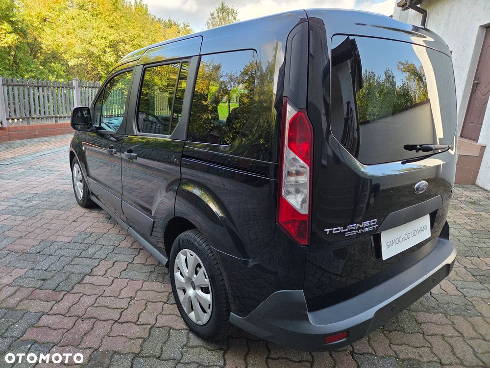 Ford Tourneo Connect - 12