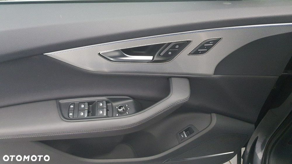 Audi Q7 - 19