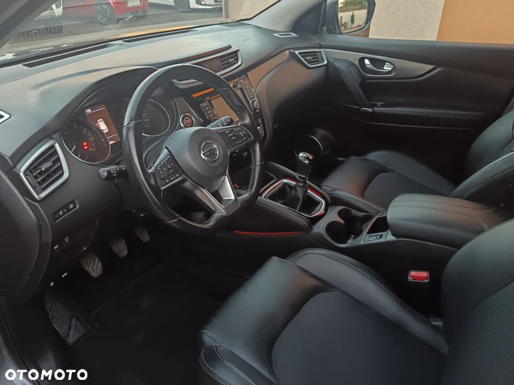 Nissan Qashqai 1.3 DIG-T N-WAY - 11