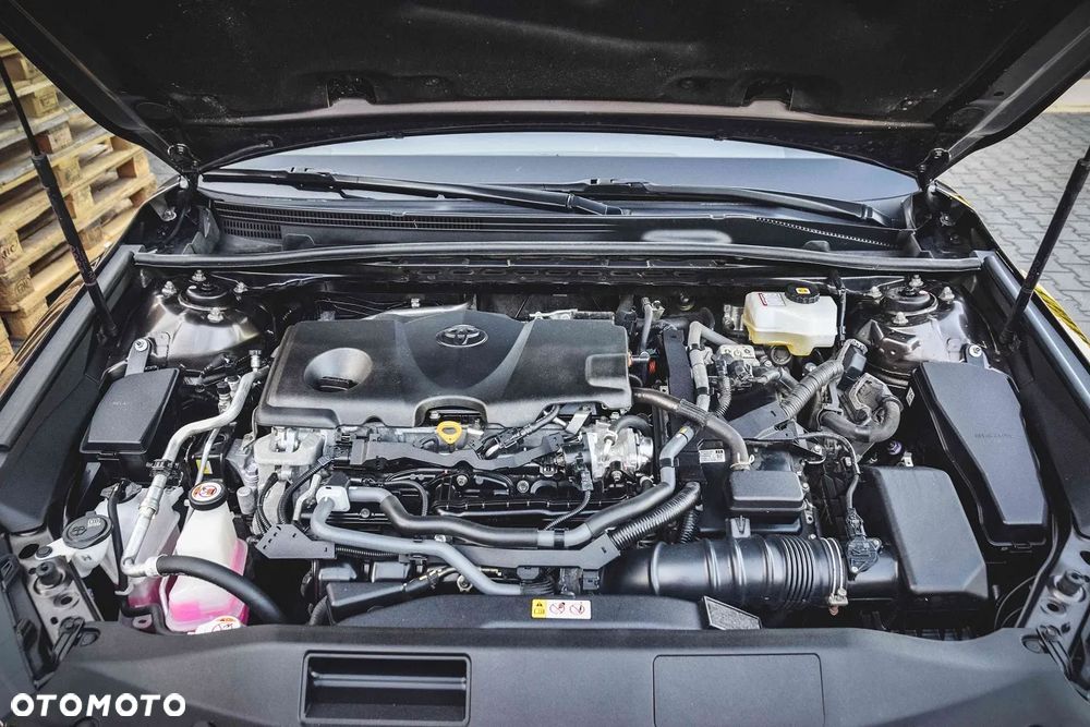Toyota Camry 2.5 Hybrid Executive CVT - 17