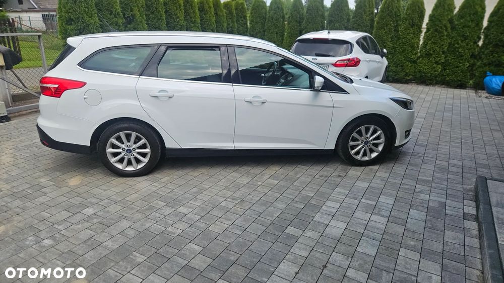 Ford Focus 1.0 EcoBoost Titanium - 2