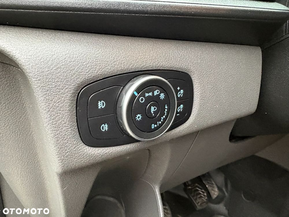 Ford TRANSIT CUSTOM SPORT 170KM - 31