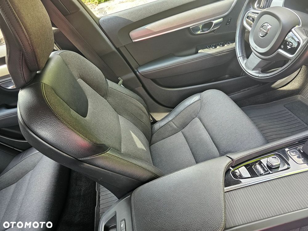 Volvo V90 B4 D Plus Dark - 24