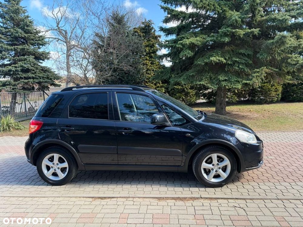 Suzuki SX4 1.6 GS / Premium - 14