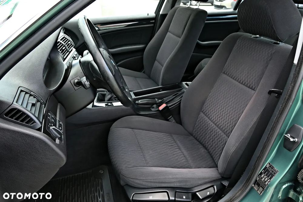 BMW Seria 3 - 21
