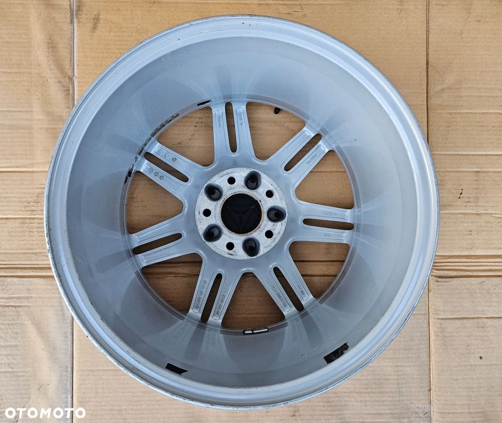 (F111) Mercedes-Benz OE Klasa C W203 / 8,5Jx17 ET34 5x112 / A2034014802 - 5