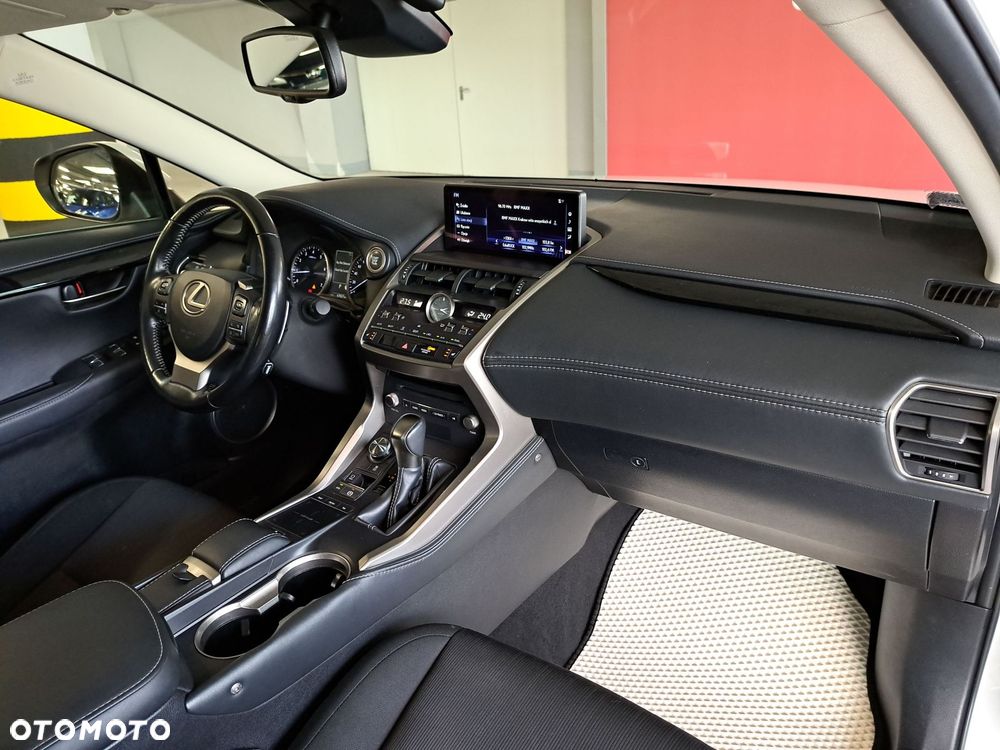 Lexus NX 300 Optimum AWD - 18