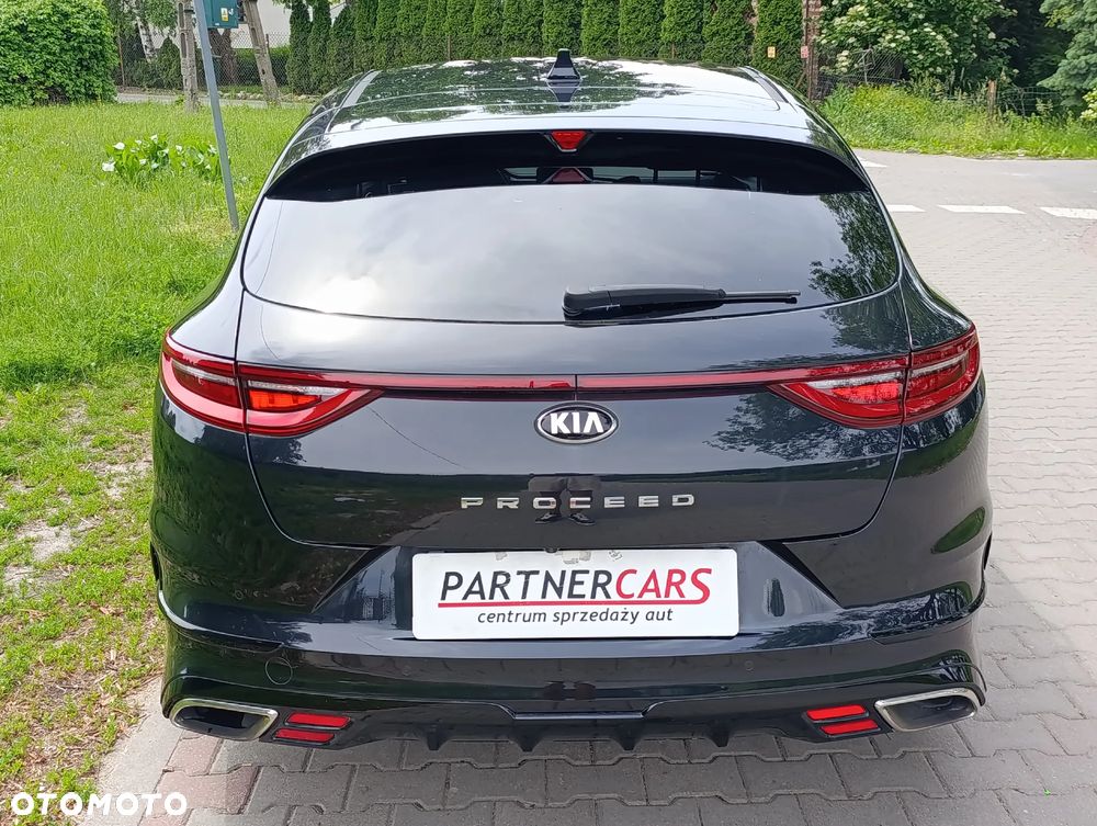 Kia ProCeed 1.6 T-GDI GT DCT - 9