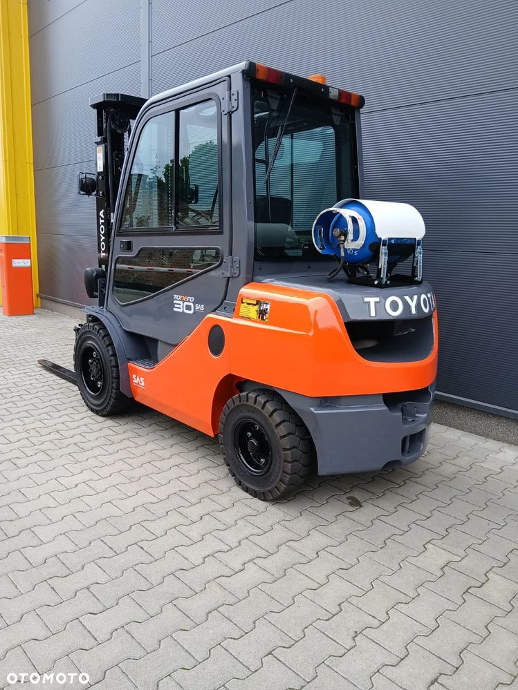 Toyota 02-8FGF30 - 5