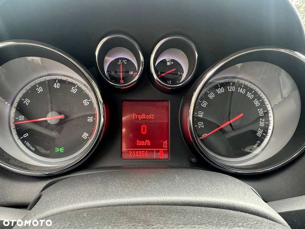 Opel Astra 1.4 Turbo Cosmo - 8