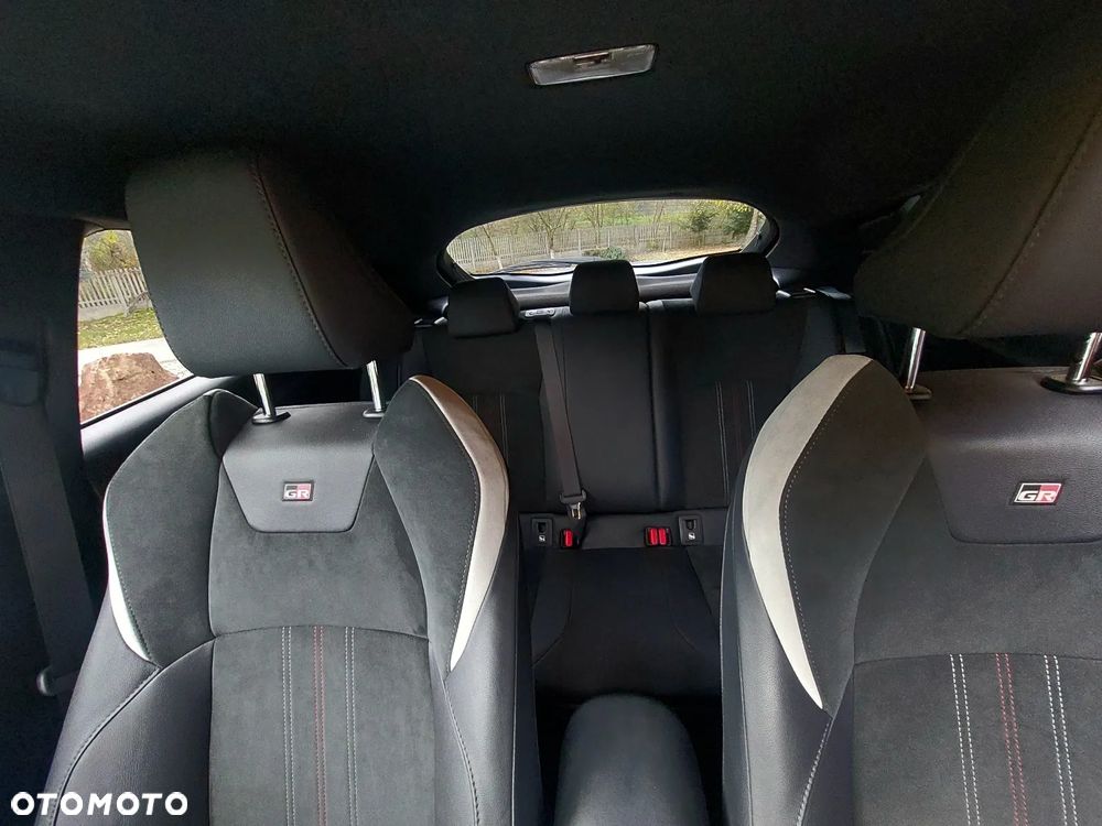 Toyota C-HR 2.0 Hybrid GR Sport - 13