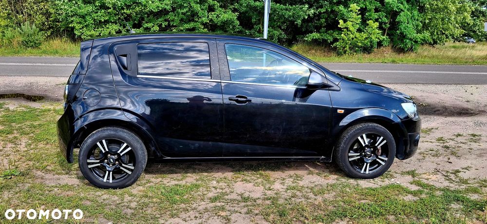 Chevrolet Aveo - 16