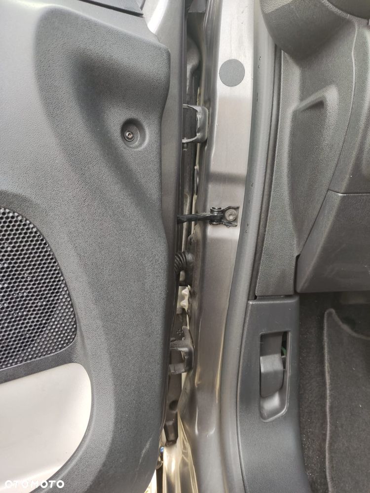 Citroën C3 BlueHDi 100 S&S FEEL - 15