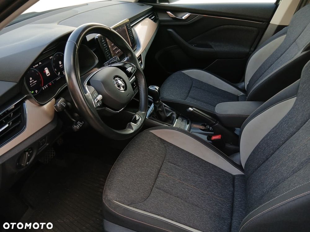 Skoda Kamiq 1.5 TSI DSG Style - 9