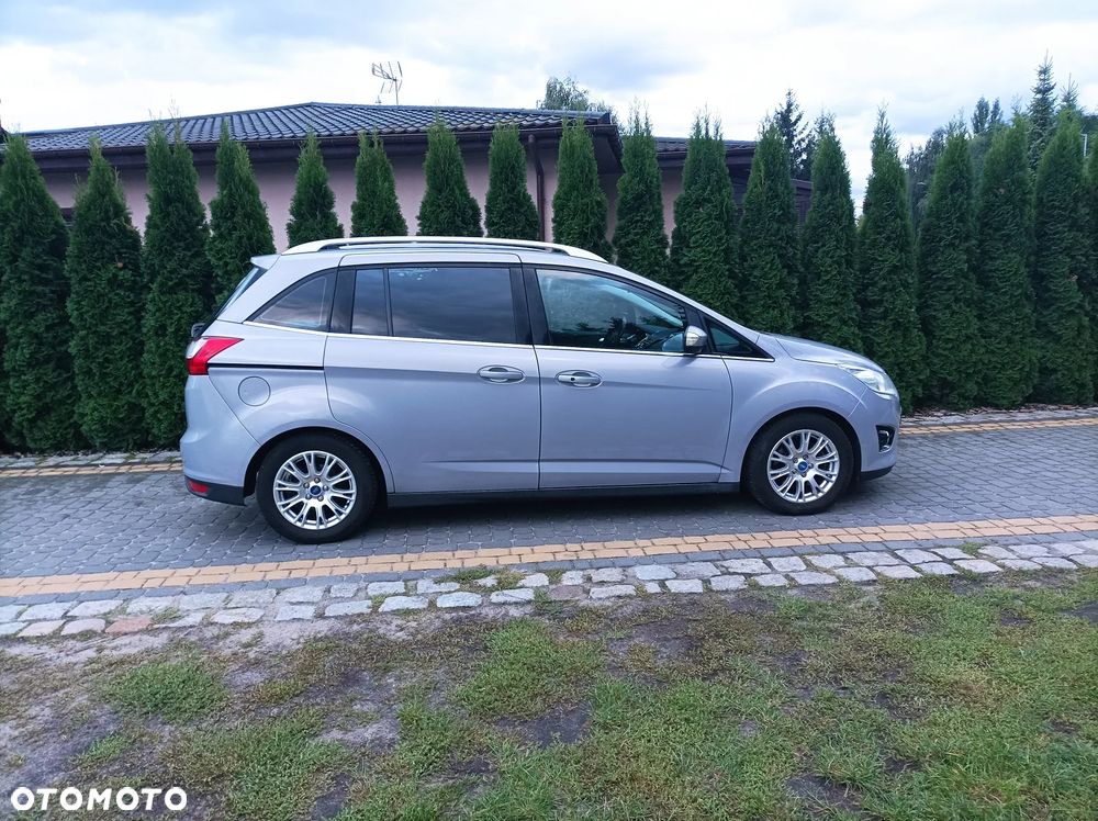 Ford Grand C-MAX - 1
