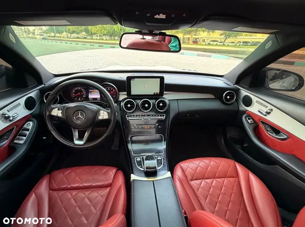 Mercedes-Benz Klasa C 300 9G-TRONIC AMG Line - 9