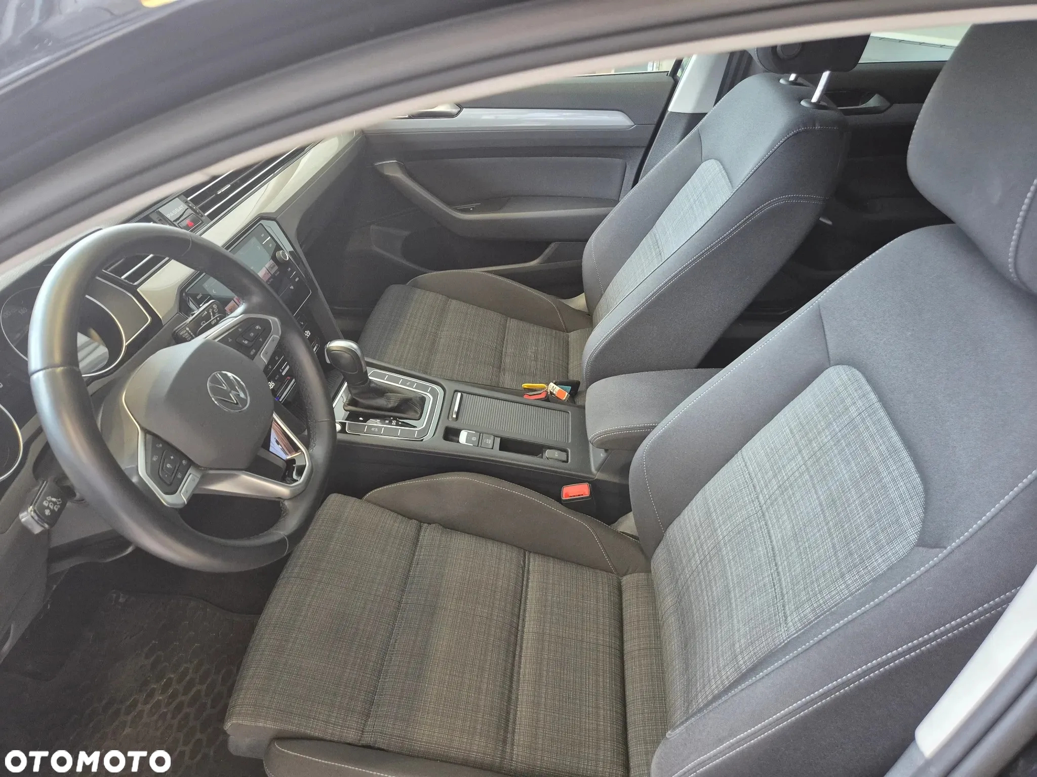 Volkswagen Passat 2.0 TSI Business DSG - 13