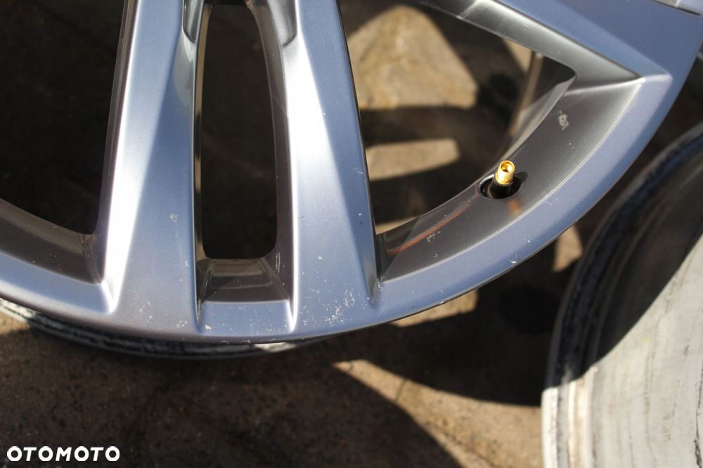 oryg vw golf vii 5g0 18cali 5x112 et51 7,5j - 8