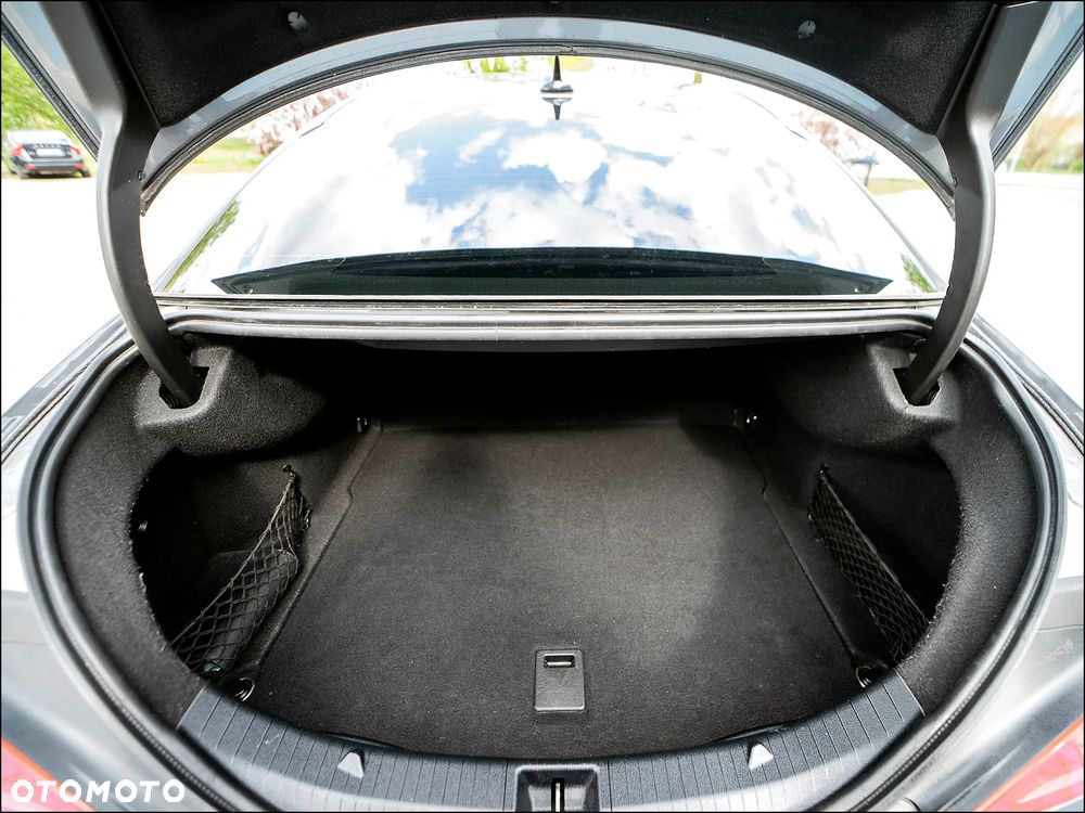 Mercedes-Benz CLA - 37