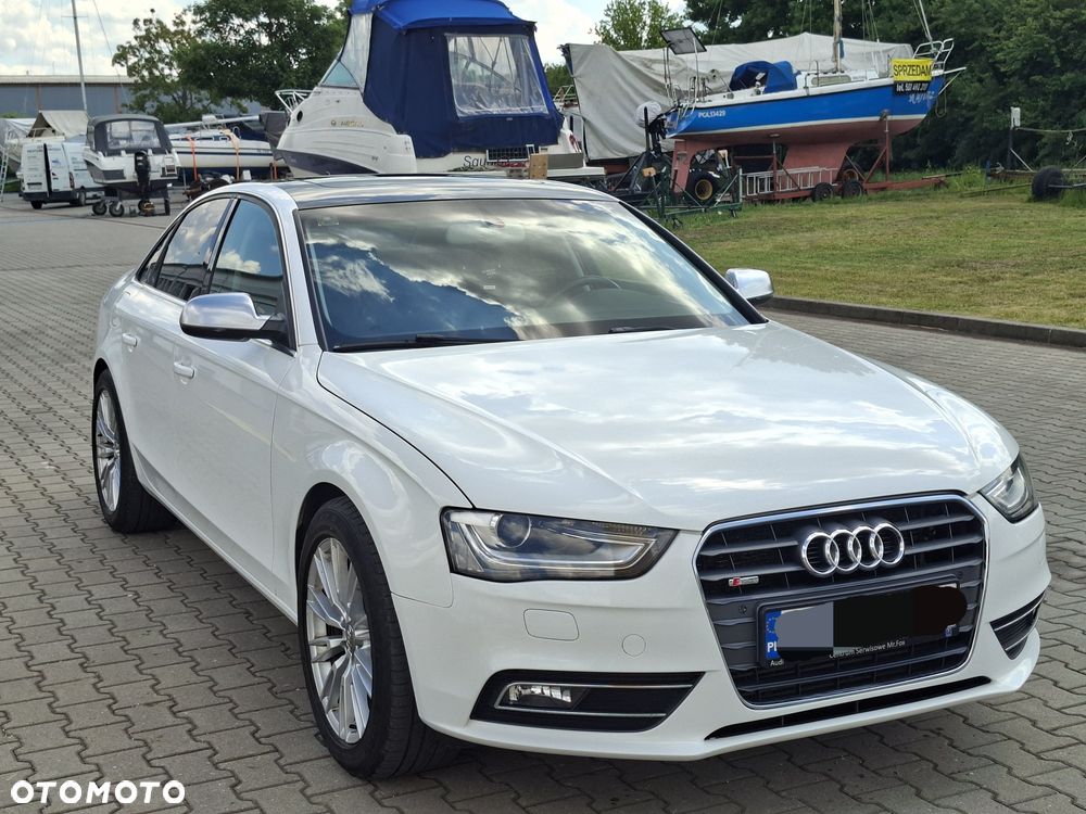 Audi A4 Limousine - 1