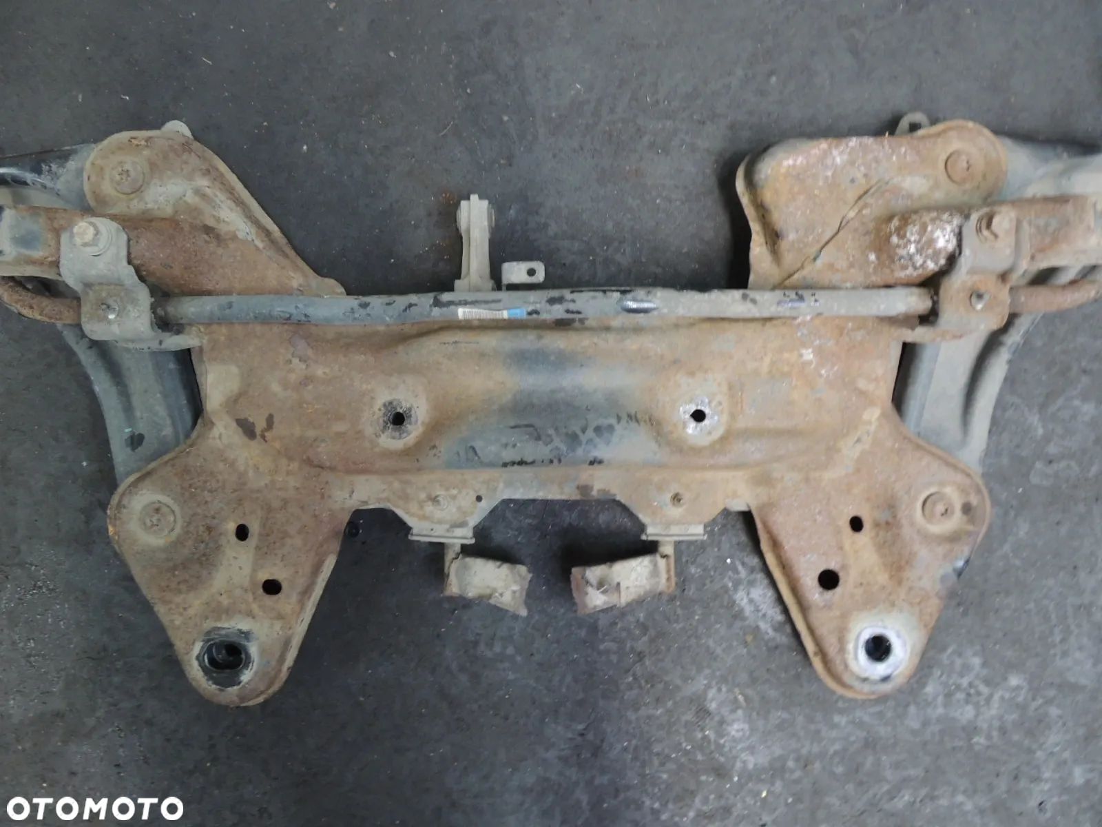 Belka przednia Citroen C4 Cactus 1,2 - 1