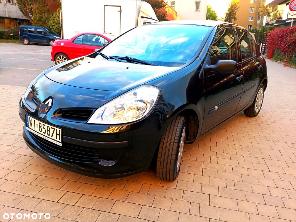 Renault Clio - 2