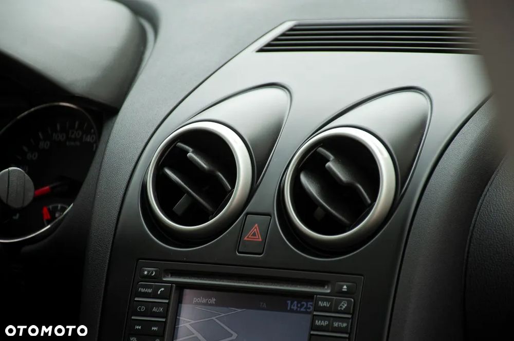 Nissan Qashqai - 22