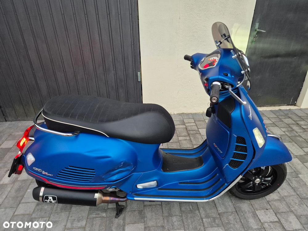 Vespa GTS - 15