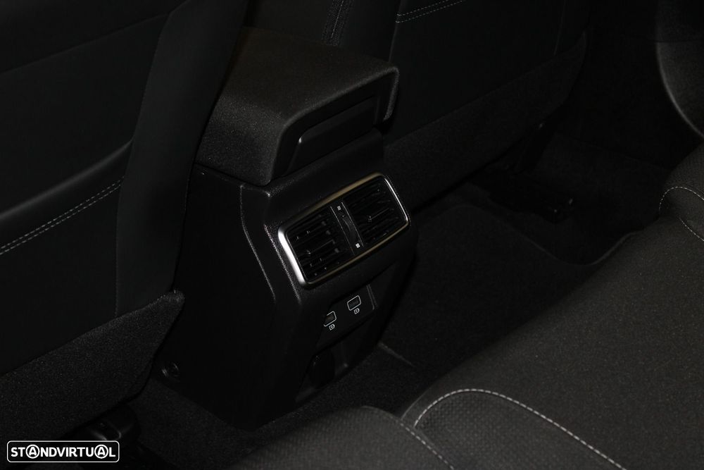 Renault Mégane Sport Tourer 1.6 E-Tech Plug-In Zen - 30