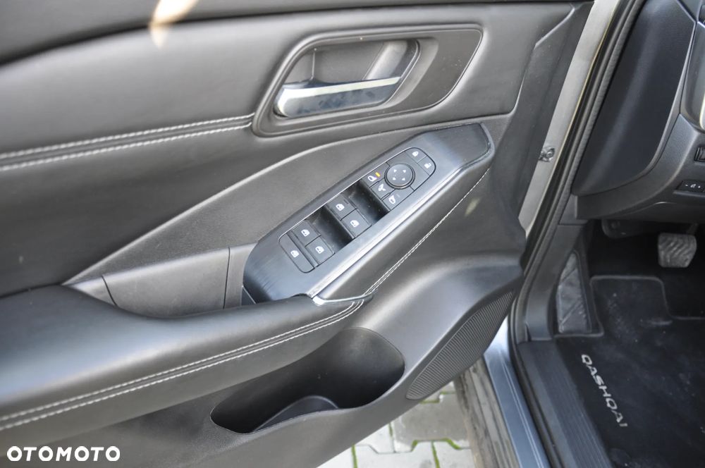 Nissan Qashqai 1.3 DIG-T MHEV Xtronic N-Connecta - 22