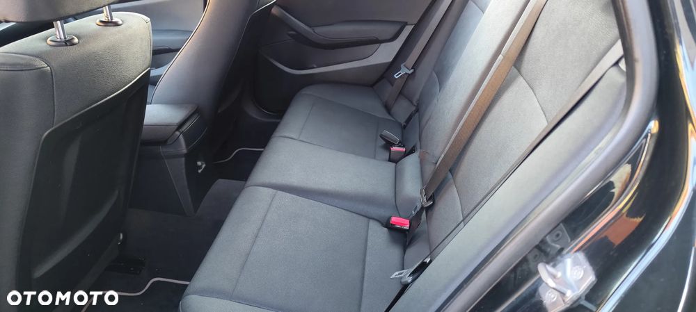 BMW X1 sDrive16d Sport Line - 19