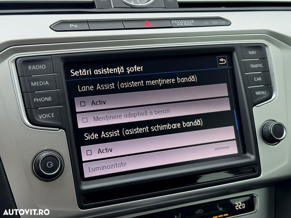 Volkswagen Passat - 16