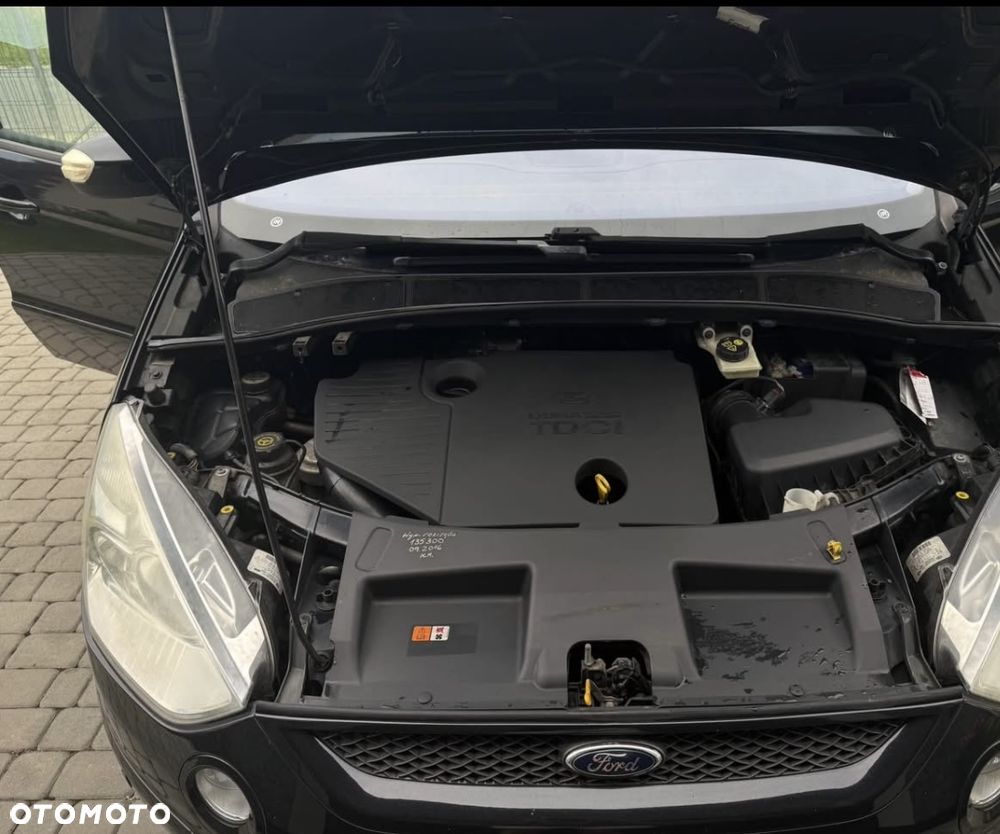 Ford S-Max - 8