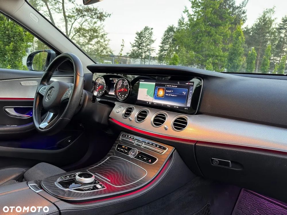 Mercedes-Benz Klasa E 200 9G-TRONIC Avantgarde - 19