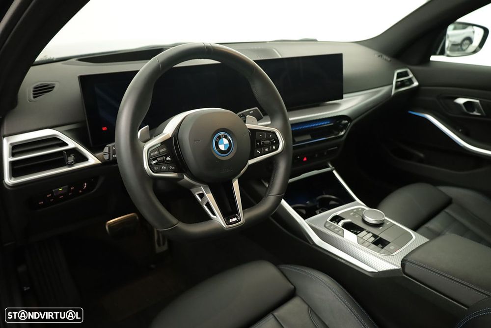 BMW 330 e Pack Desportivo M Auto - 8