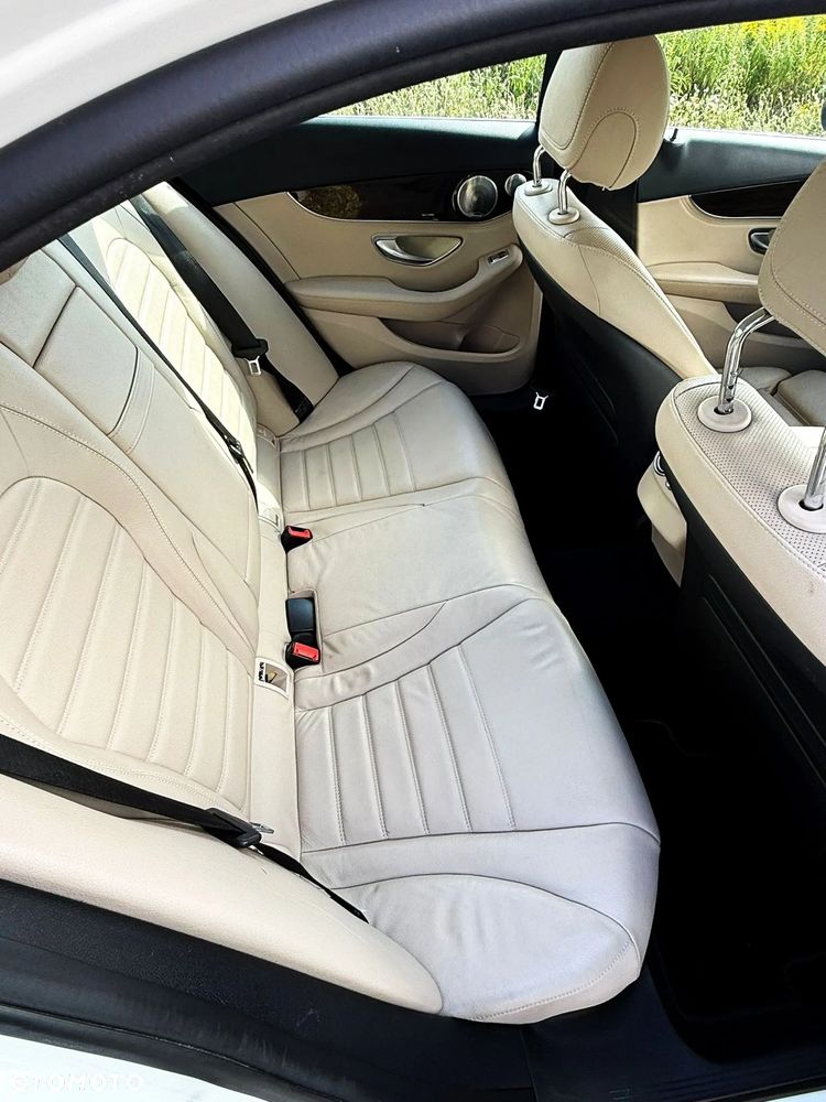 Mercedes-Benz Klasa C 300 7G-TRONIC Avantgarde - 27