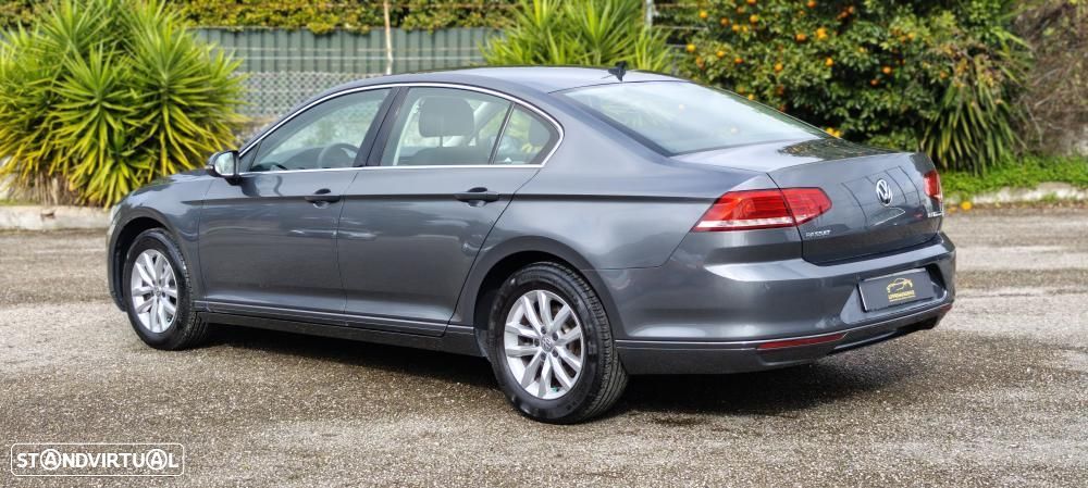 VW Passat 1.6 TDI Confortline - 3