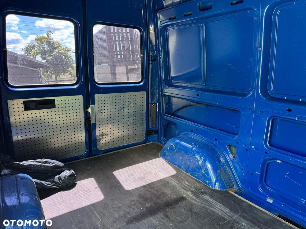 Mercedes-Benz SPRINTER 903 - 12