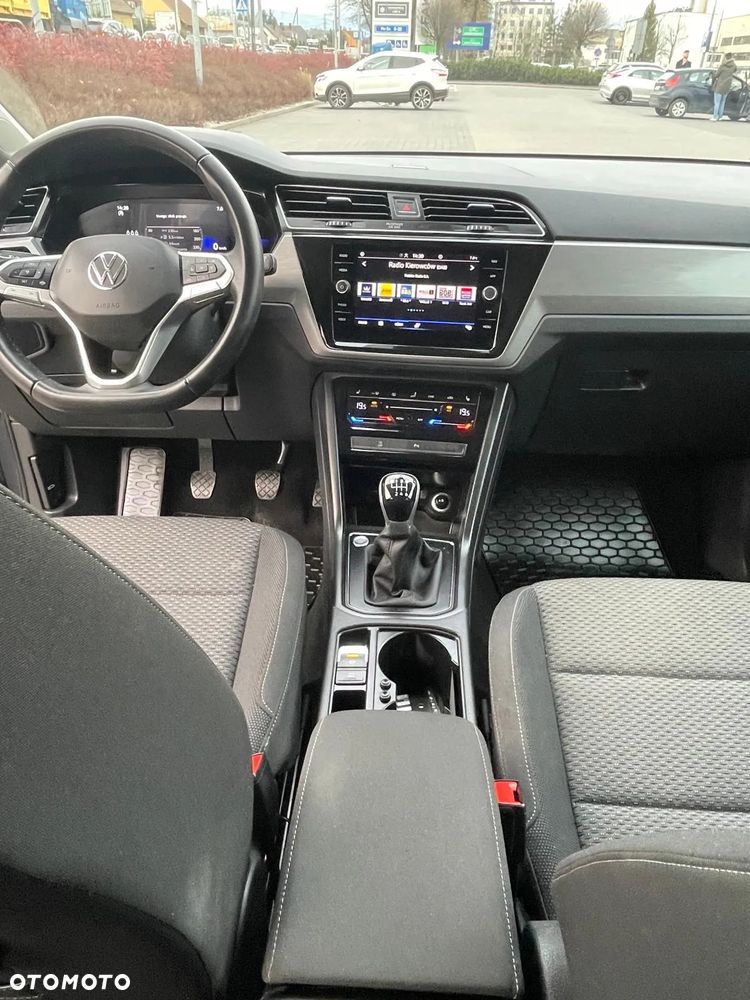 Volkswagen Touran 2.0 TDI SCR Comfortline - 10