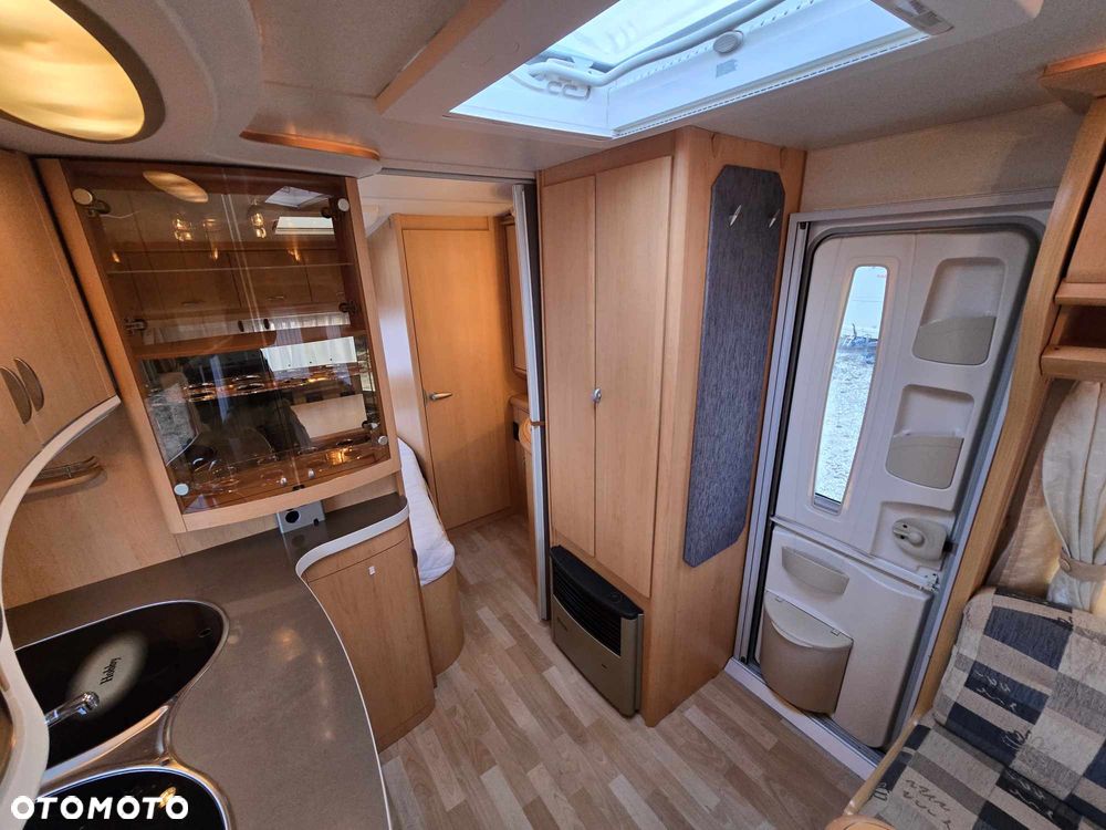 Hobby De Luxe 460 - 6