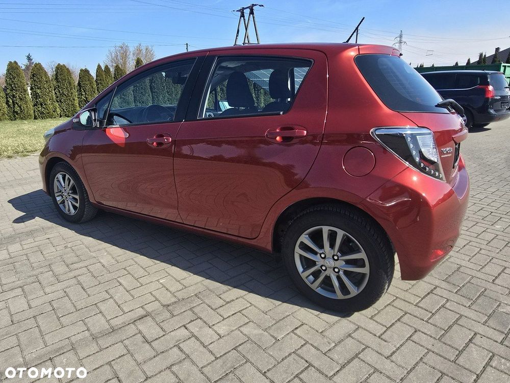 Toyota Yaris - 12