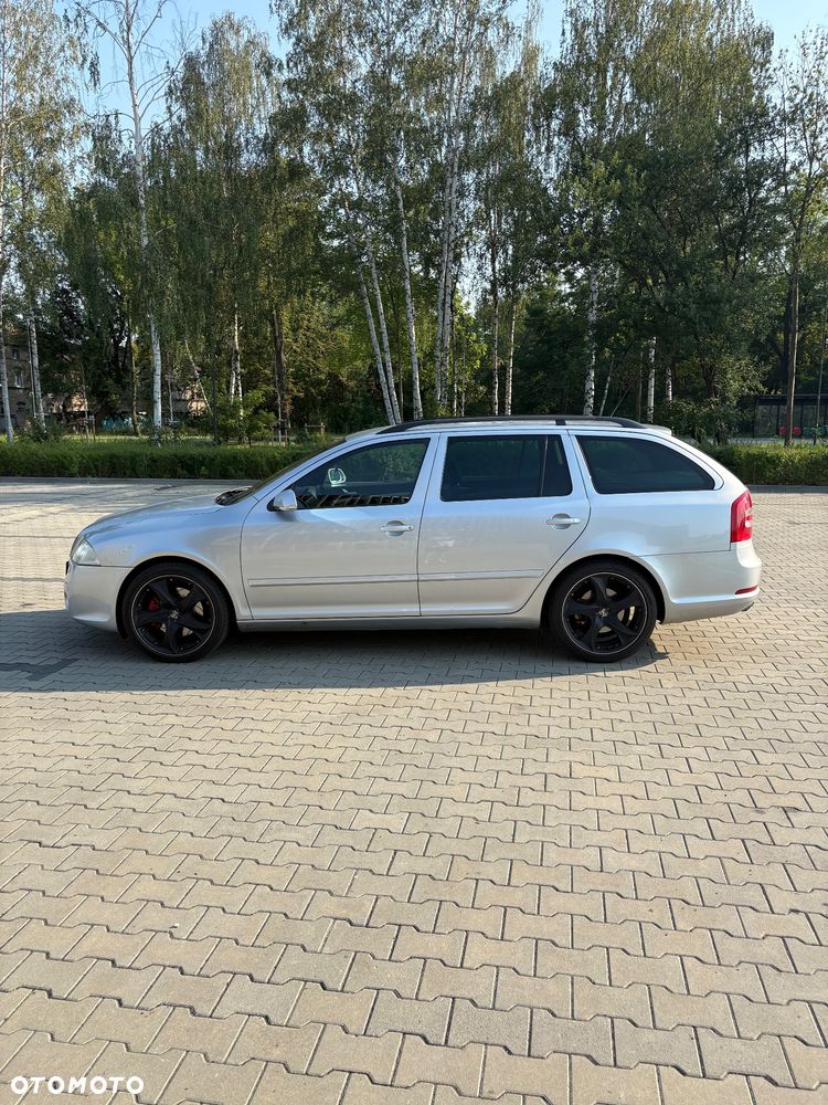 Skoda Octavia 2.0 TDI RS - 5