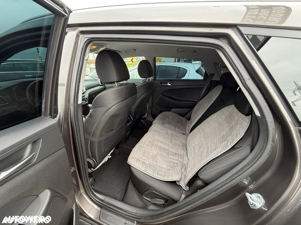 Hyundai Tucson 1.6 GDI 2WD 6MT ISG Style - 12